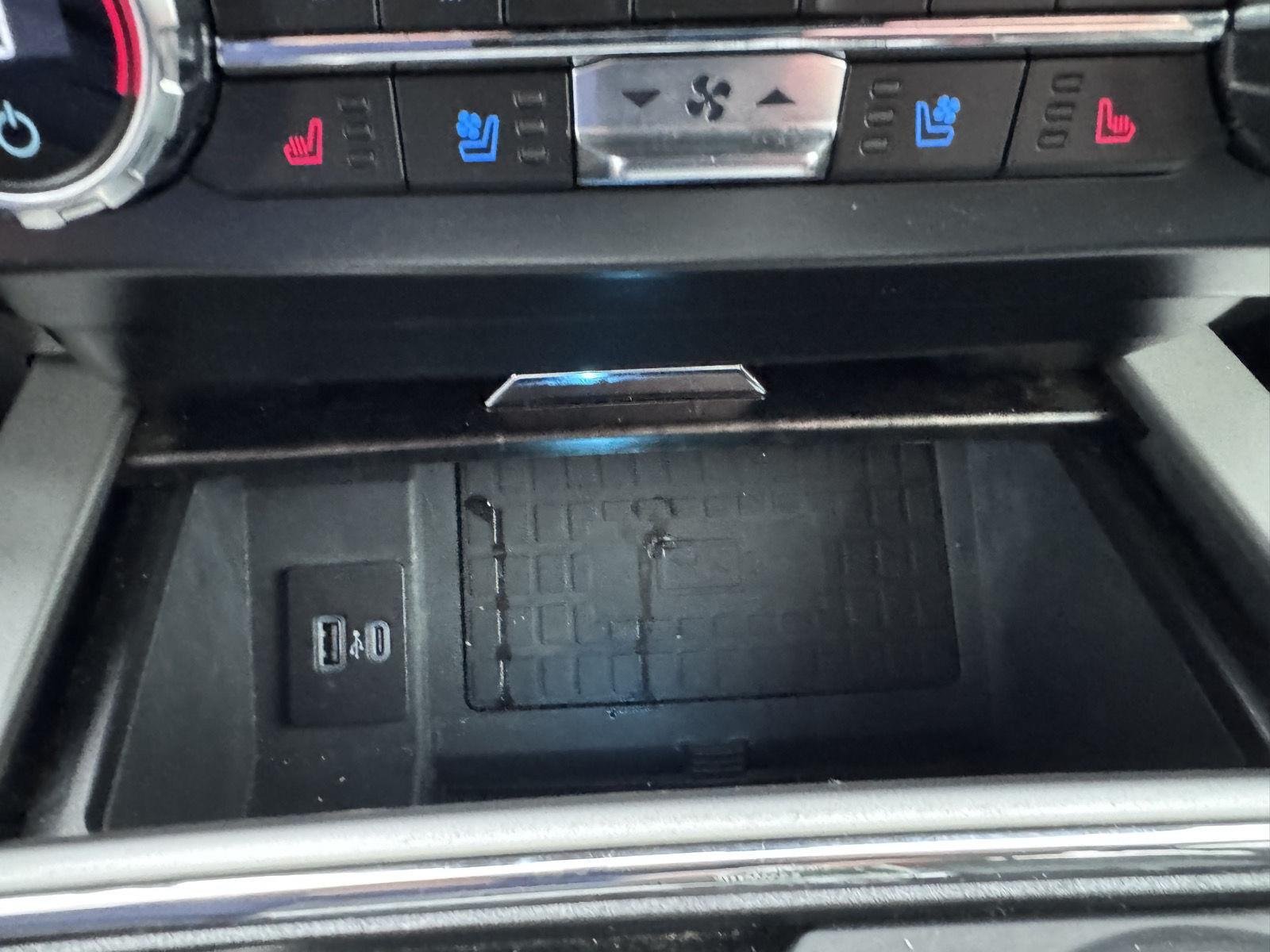 Used 2022 Agate Black Ford Lariat image 18