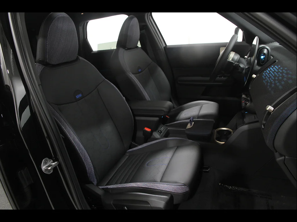 Certified Used 2026 Midnight Black II Metallic MINI S ALL4 image 18