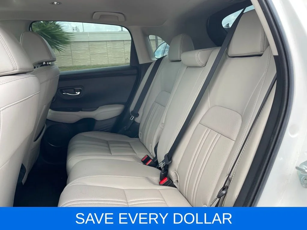 Used 2024 White Honda EX-L image 16