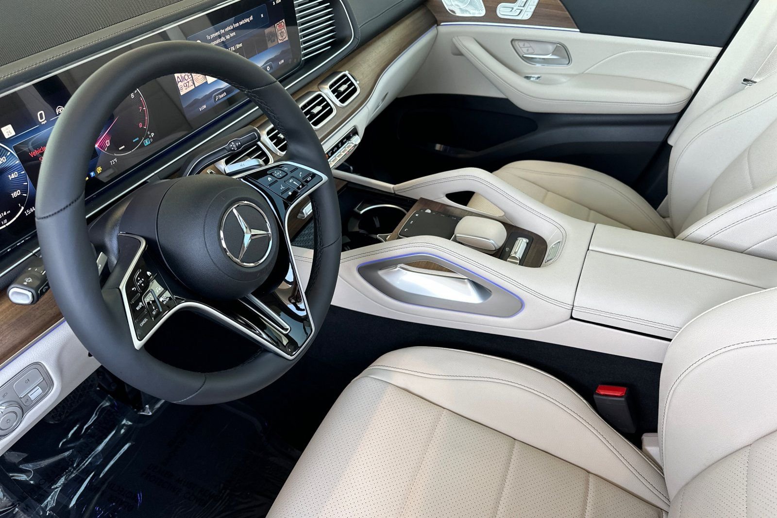 New 2026 White Mercedes-Benz GLS 450 image 10