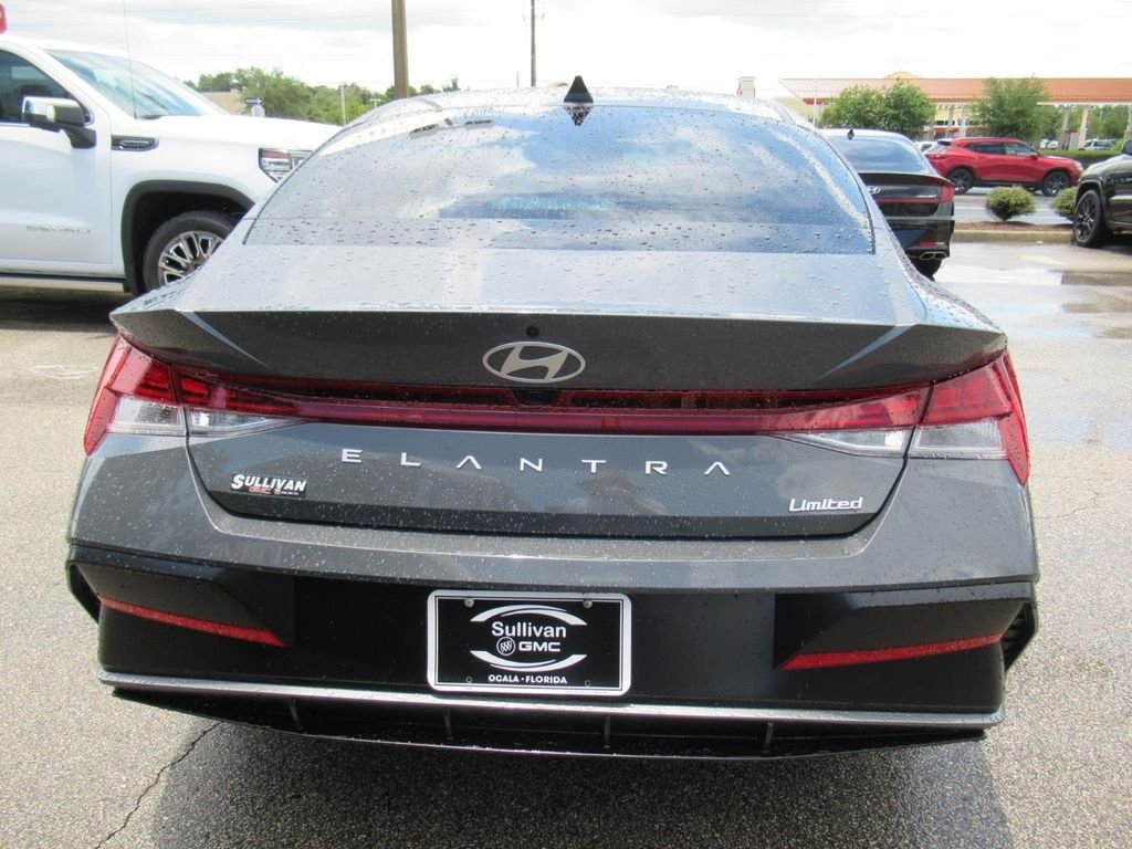 Used 2025 Gray Hyundai Limited image 6