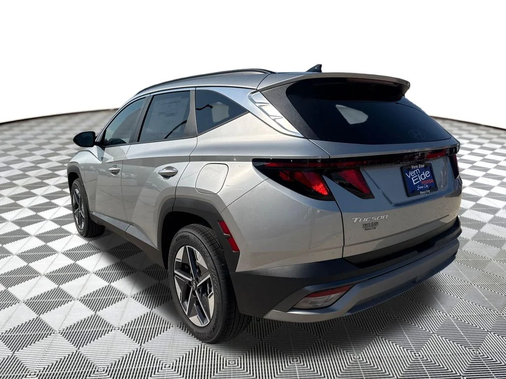 New 2026 Silver Hyundai SEL image 3