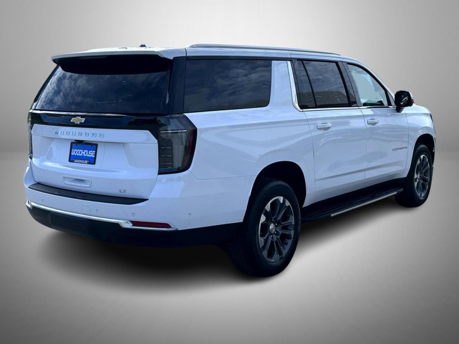 2026 Chevrolet Suburban LT - Photo 5