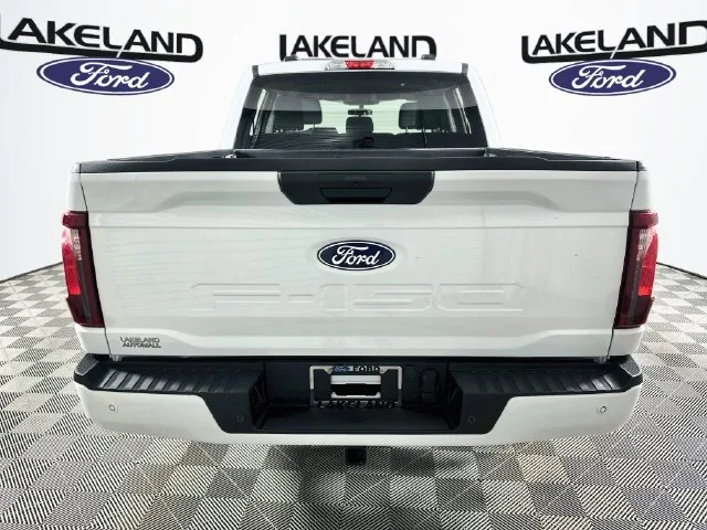 New 2026 White Ford XLT image 4