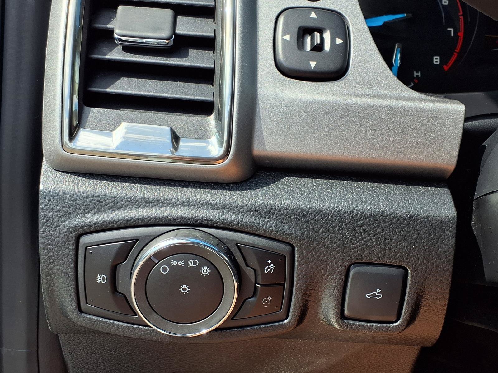 Used 2023 Cactus Ford XLT image 17