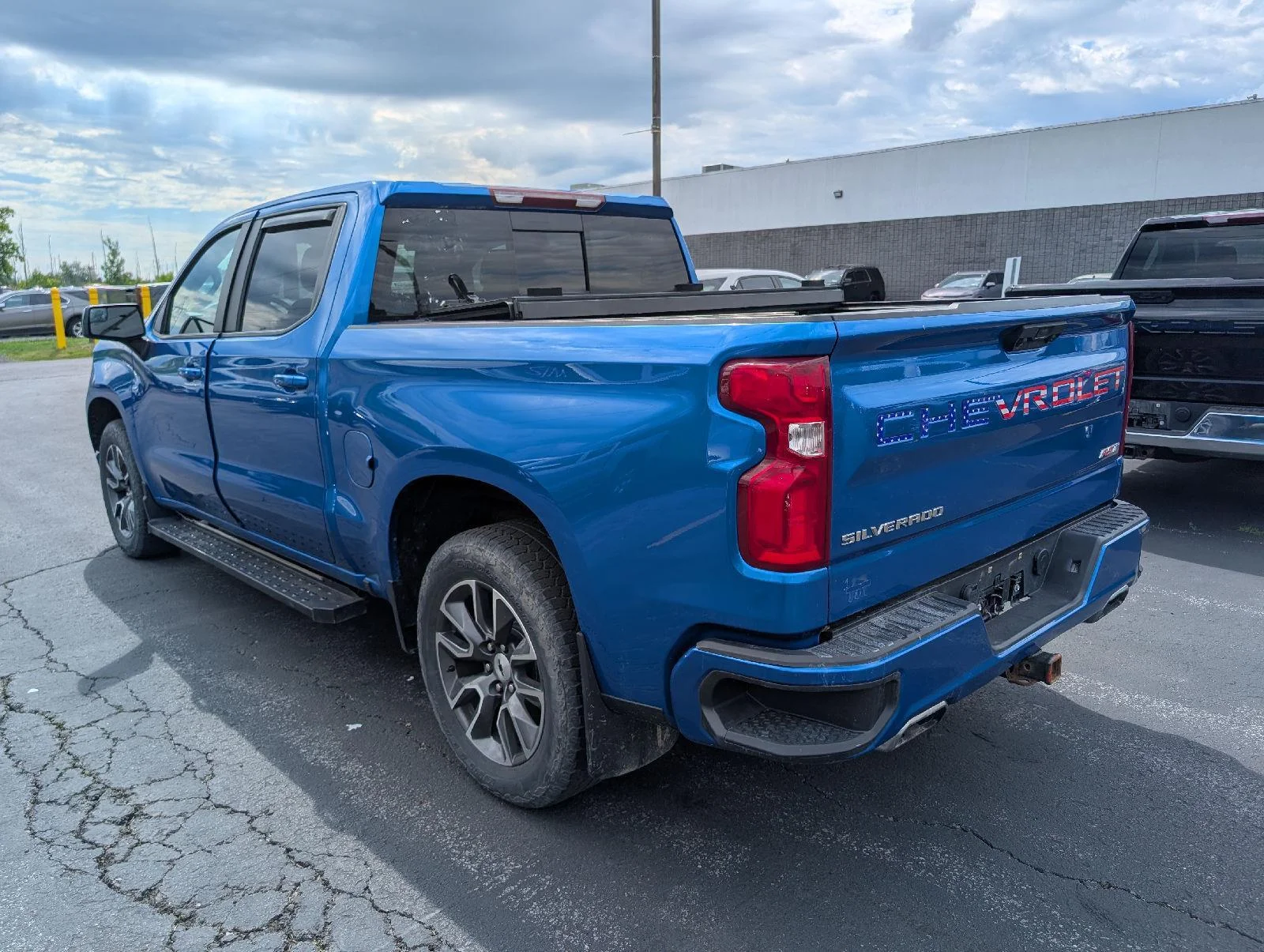 Used 2022  Chevrolet  image 6
