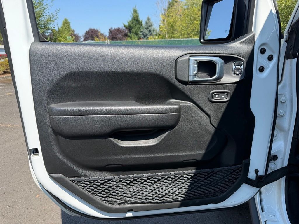 Used 2023 Bright White Clearcoat Jeep Rubicon image 17
