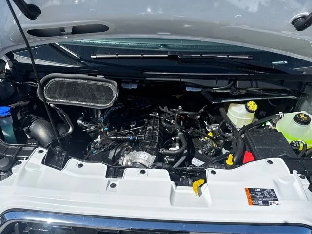 New 2026 Oxford White Ford Base image 9