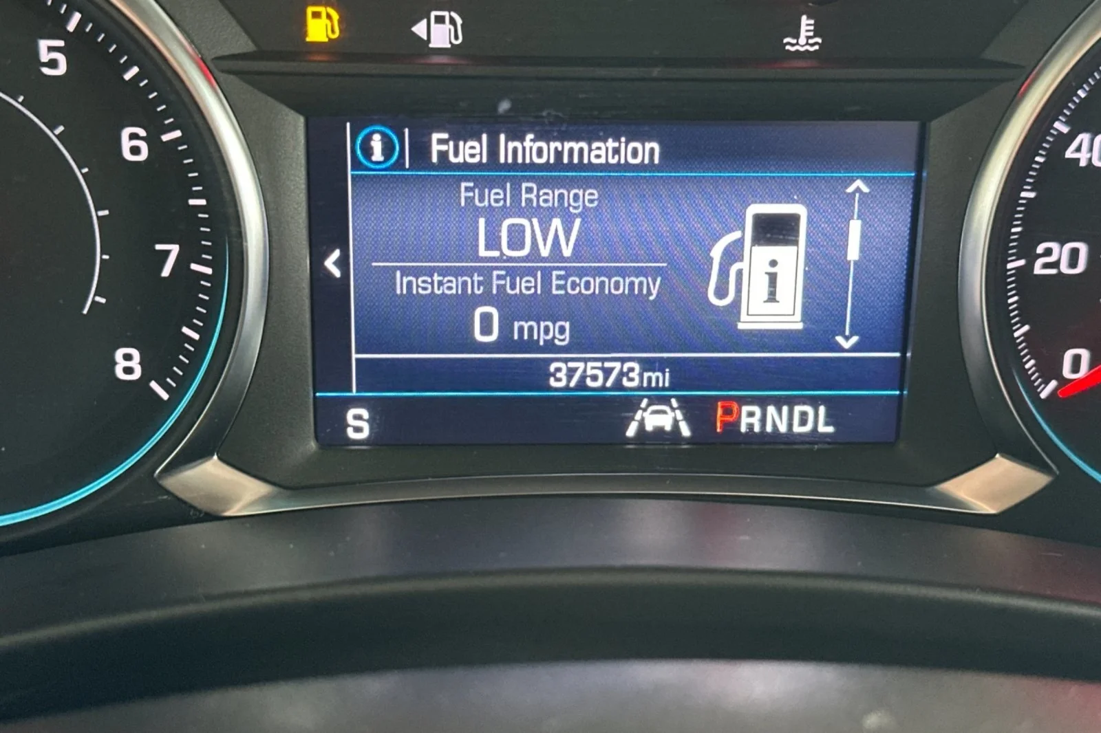 Used 2022 Summit White Chevrolet RS image 24