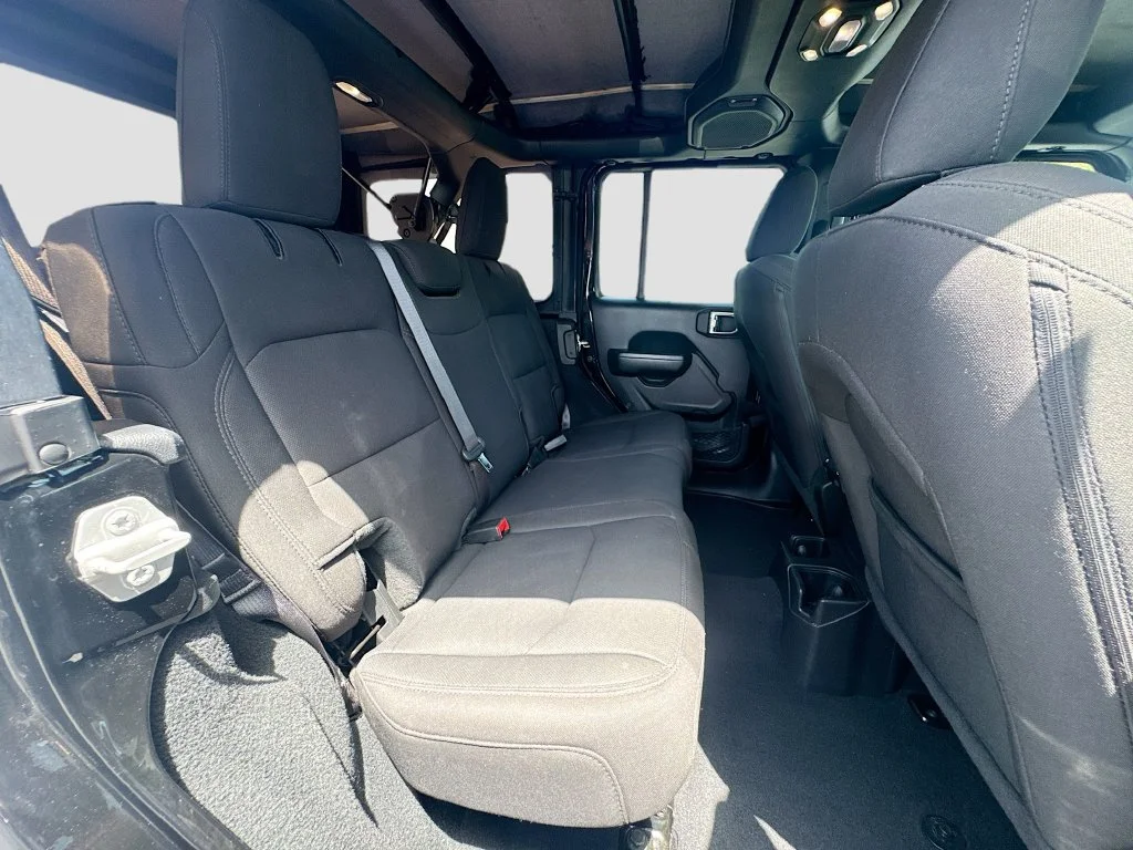 Used 2022 Black Jeep Unlimited Sport S image 30