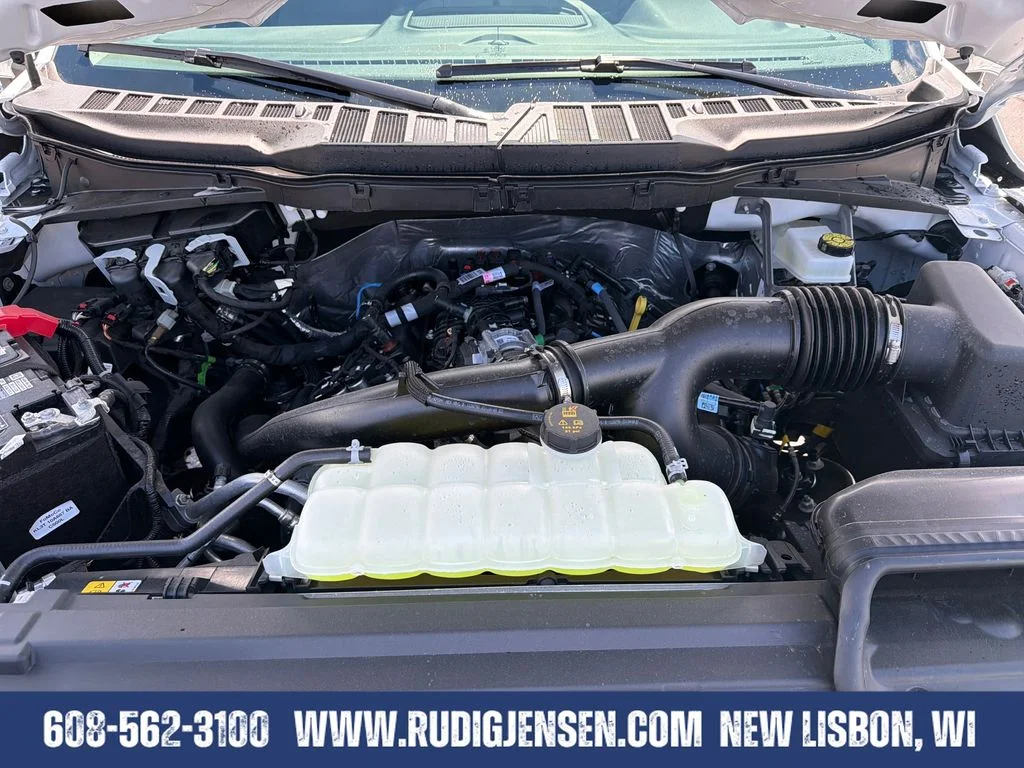 New 2026 Oxford White Ford XLT image 24