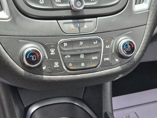 Used 2023 White Chevrolet LT image 29
