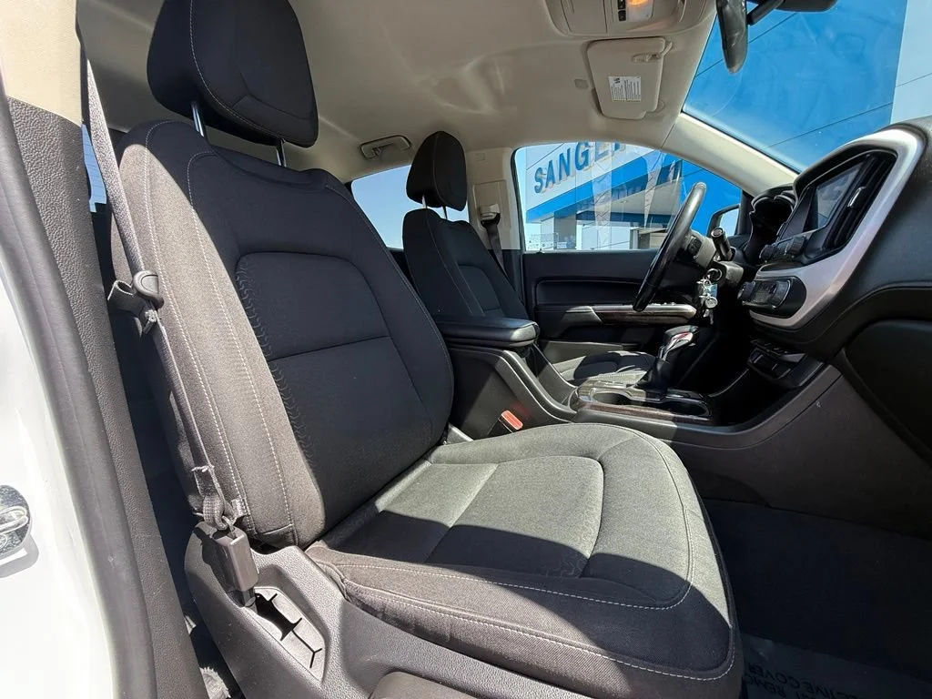 Used 2022 SUMMIT WHITE GMC 4WD Elevation image 13