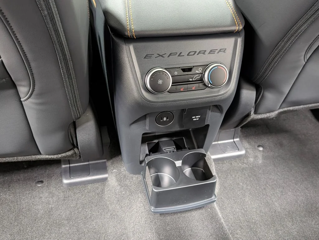 New 2026 Carbonized Gray Metallic Ford Tremor® image 16