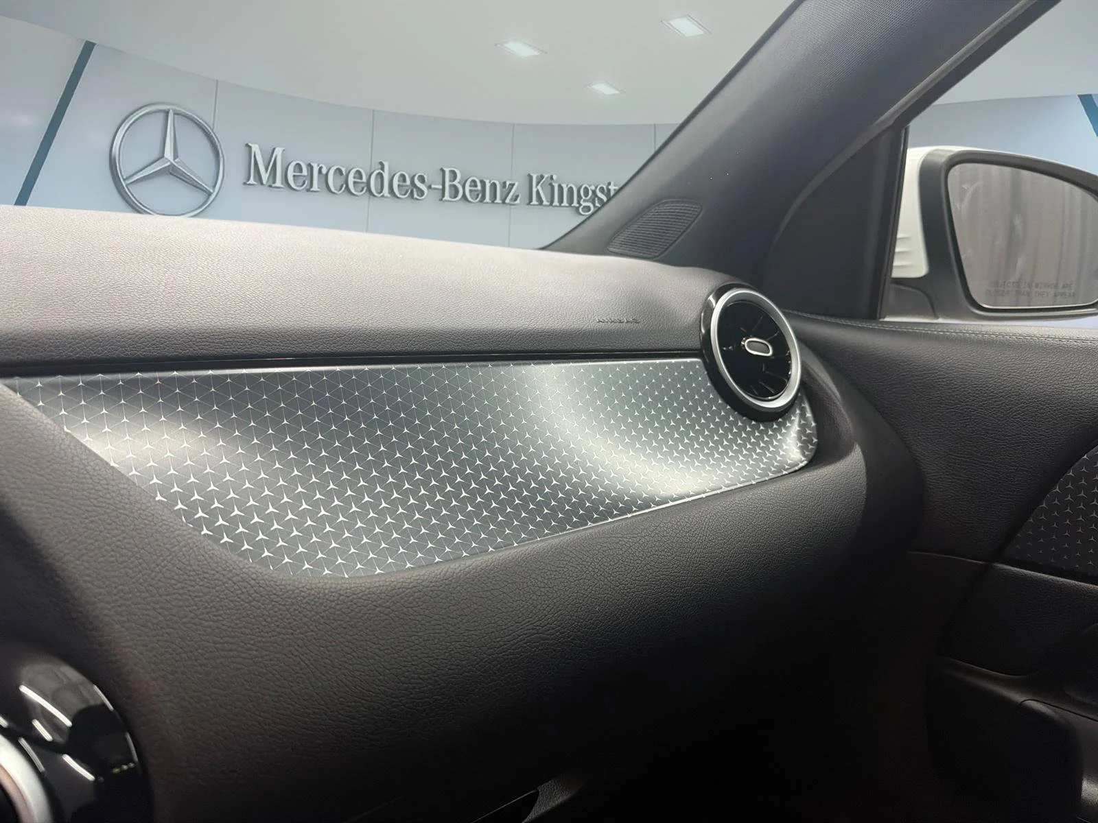Used 2026 White Mercedes-Benz GLA 250 image 17