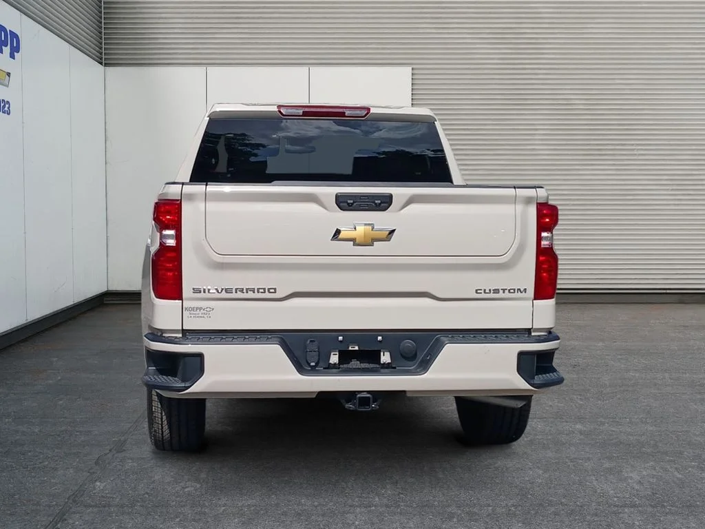 New 2026 White Sands Chevrolet Custom image 4