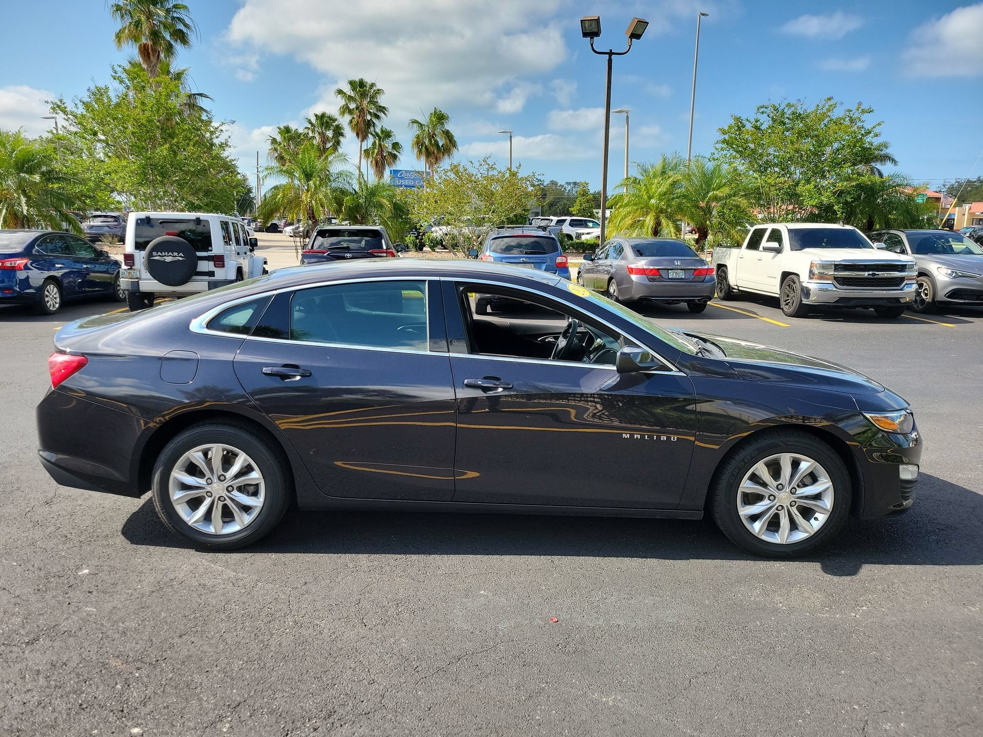 Used 2023 Dark Ash Metallic Chevrolet LT image 5