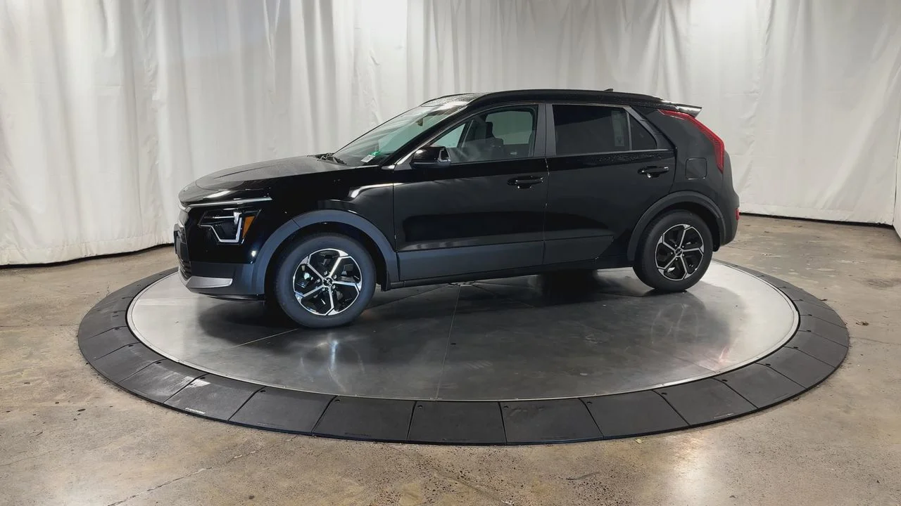 New 2026 Aurora Black Pearl Kia EX image 8