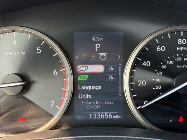 Used 2015 White Lexus  image 12