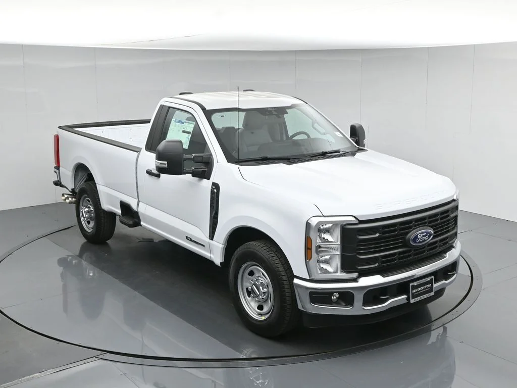 New 2026 Oxford White Ford XL image 33