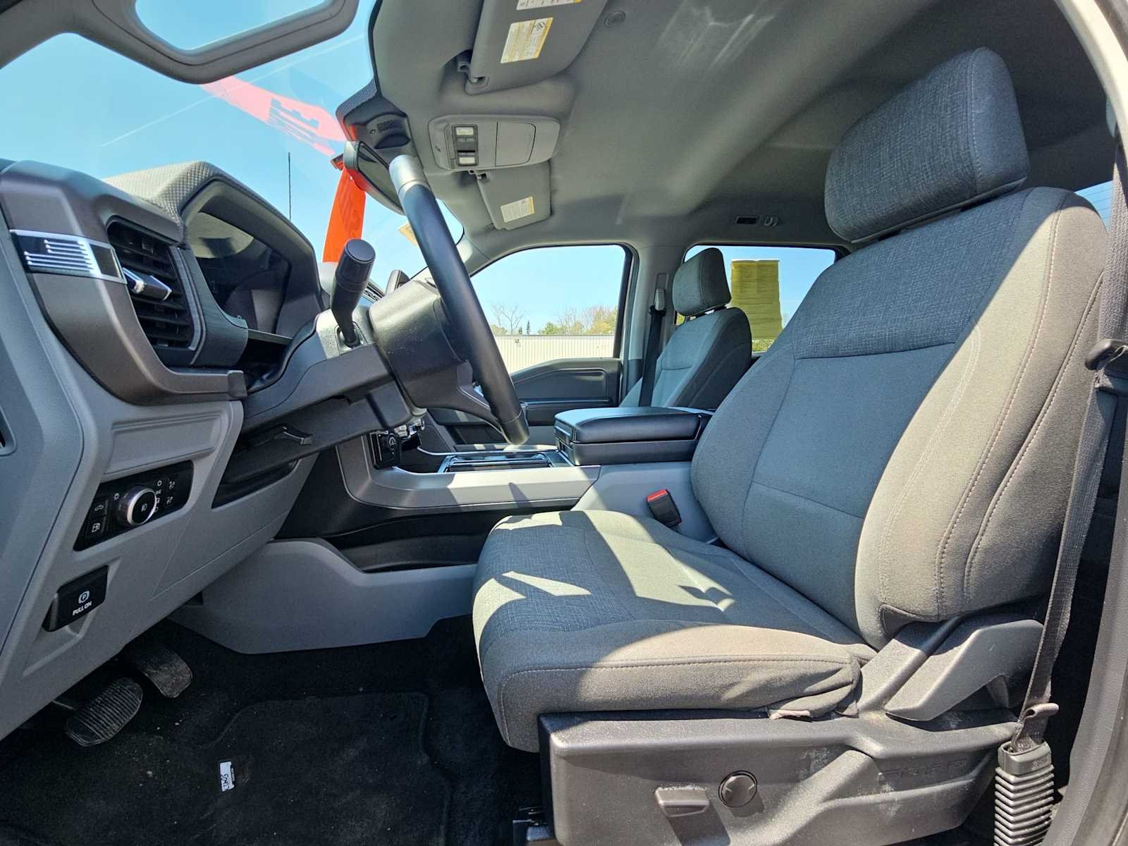 Used 2024 Iconic Silver Ford XLT image 13
