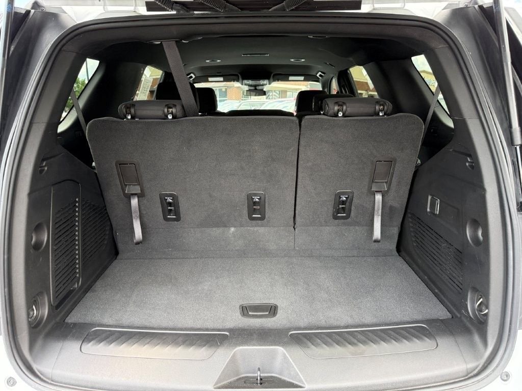Used 2024 White Chevrolet LS image 19