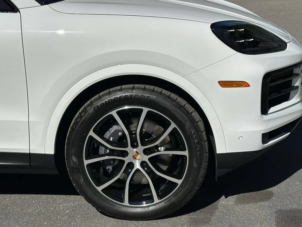 New 2026 White Porsche  image 9