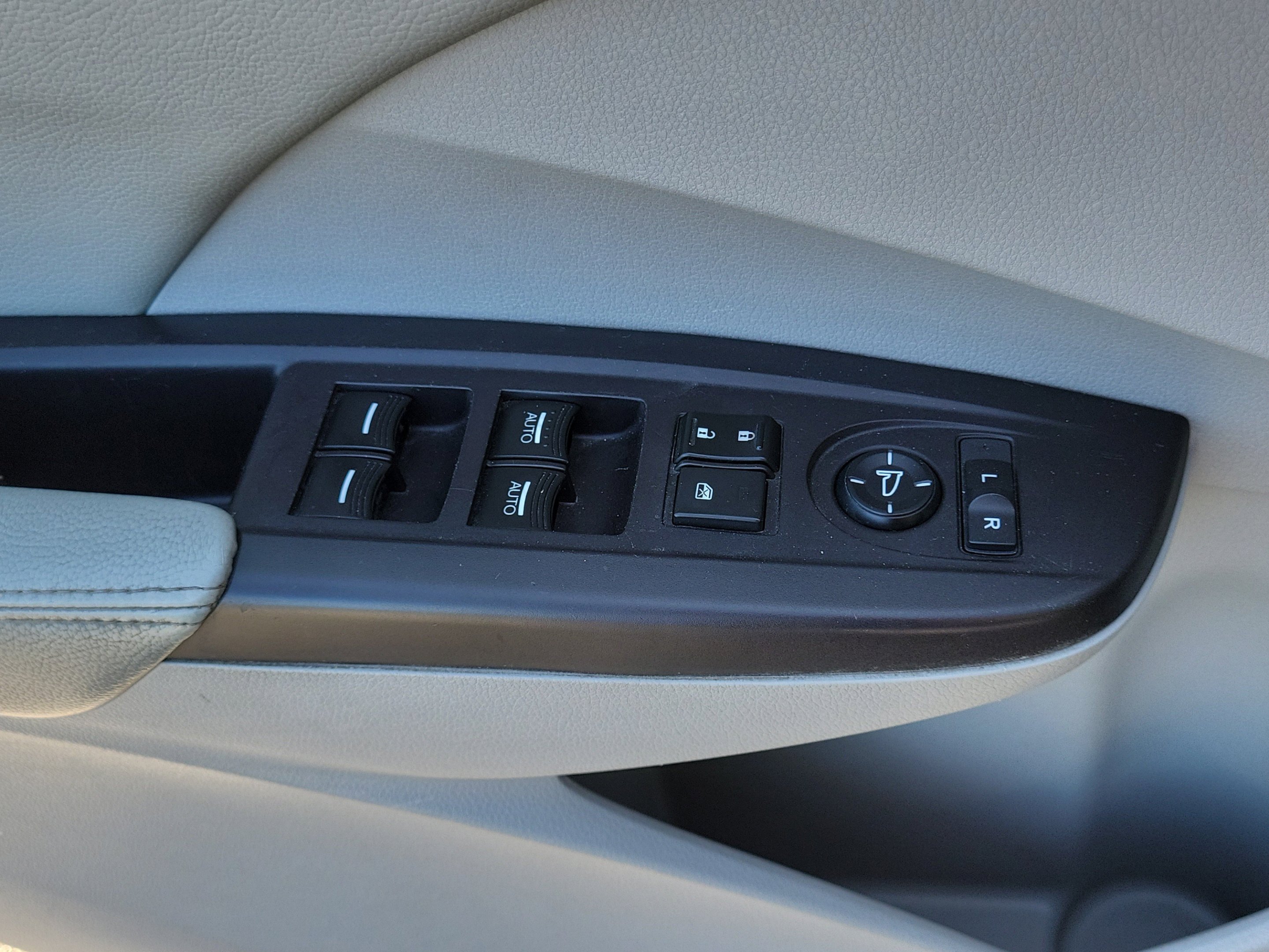 Used 2017 Blue Acura Technology & AcuraWatch Plus Packages image 27
