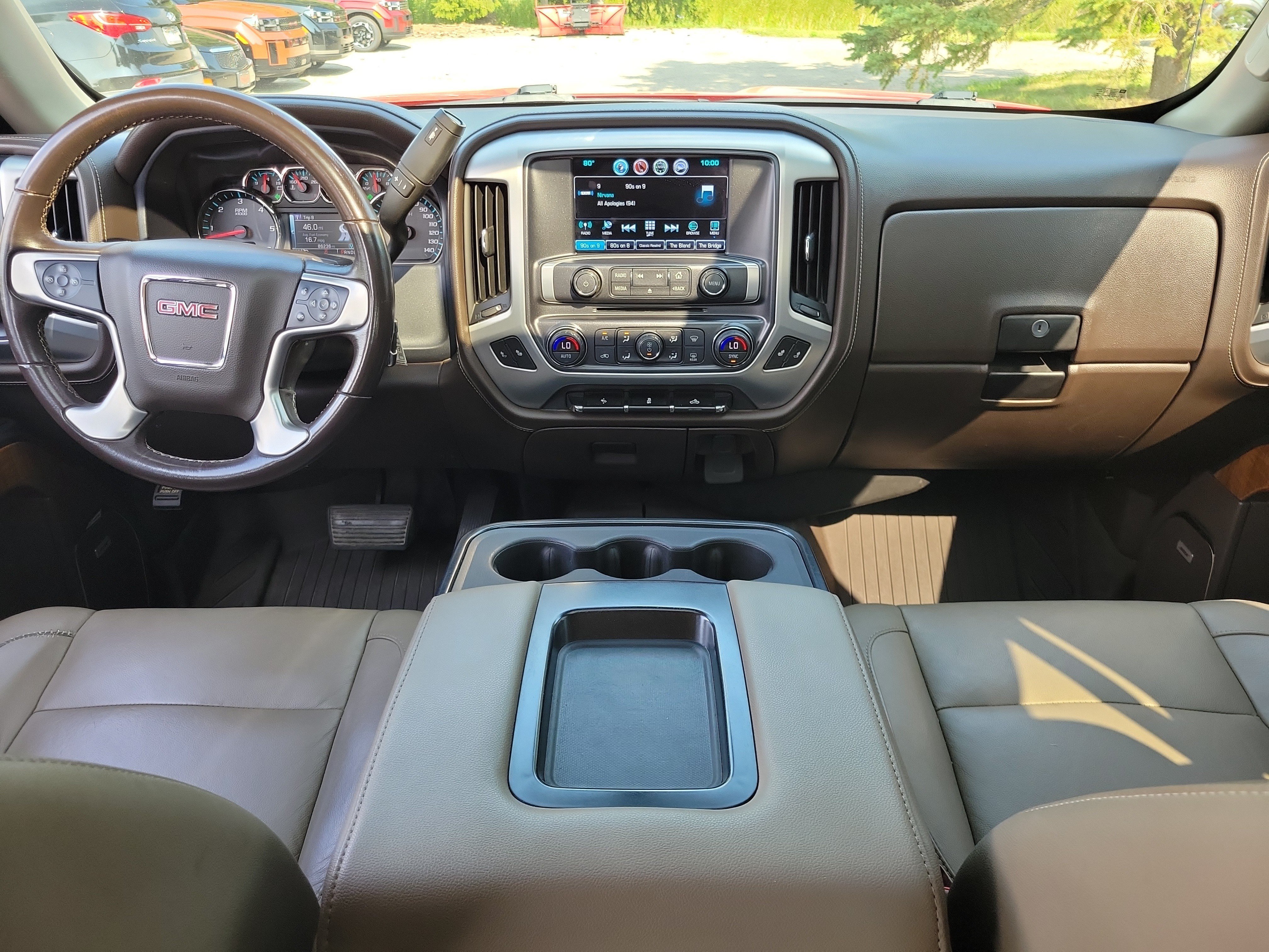 Used 2018 Cardinal Red GMC SLT image 9