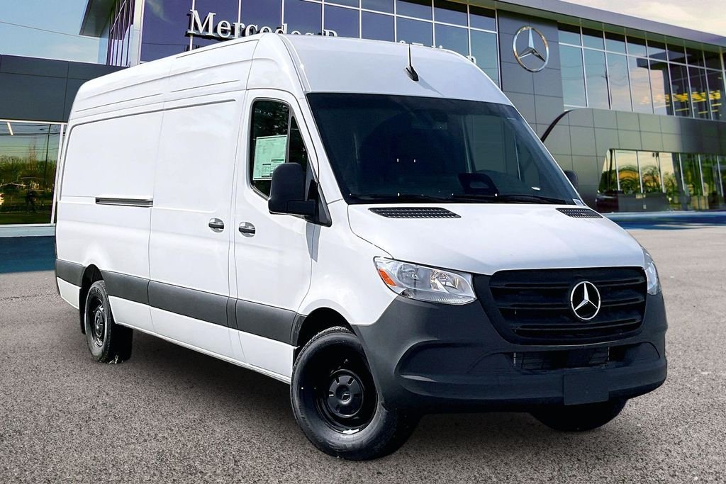 2025 Mercedes-Benz Sprinter 2500 170 WB High Roof's photo
