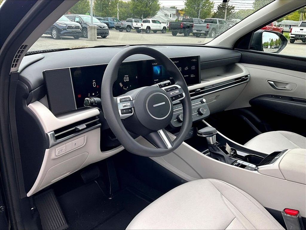Used 2026 Black Hyundai SE image 8
