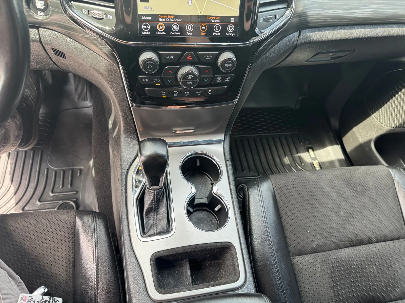 Used 2020 Black Jeep Altitude image 21