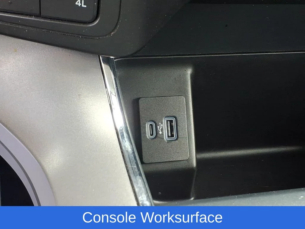 Used 2024 Gray Ford XLT image 11