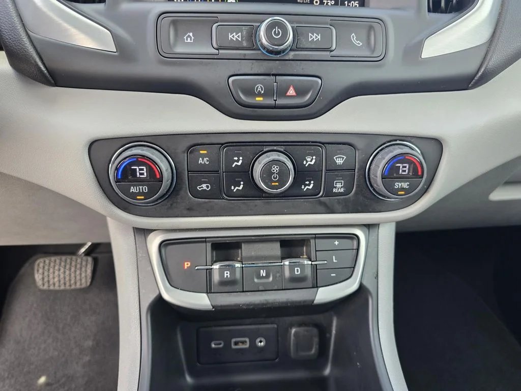 Used 2023 Summit White GMC SLE image 15