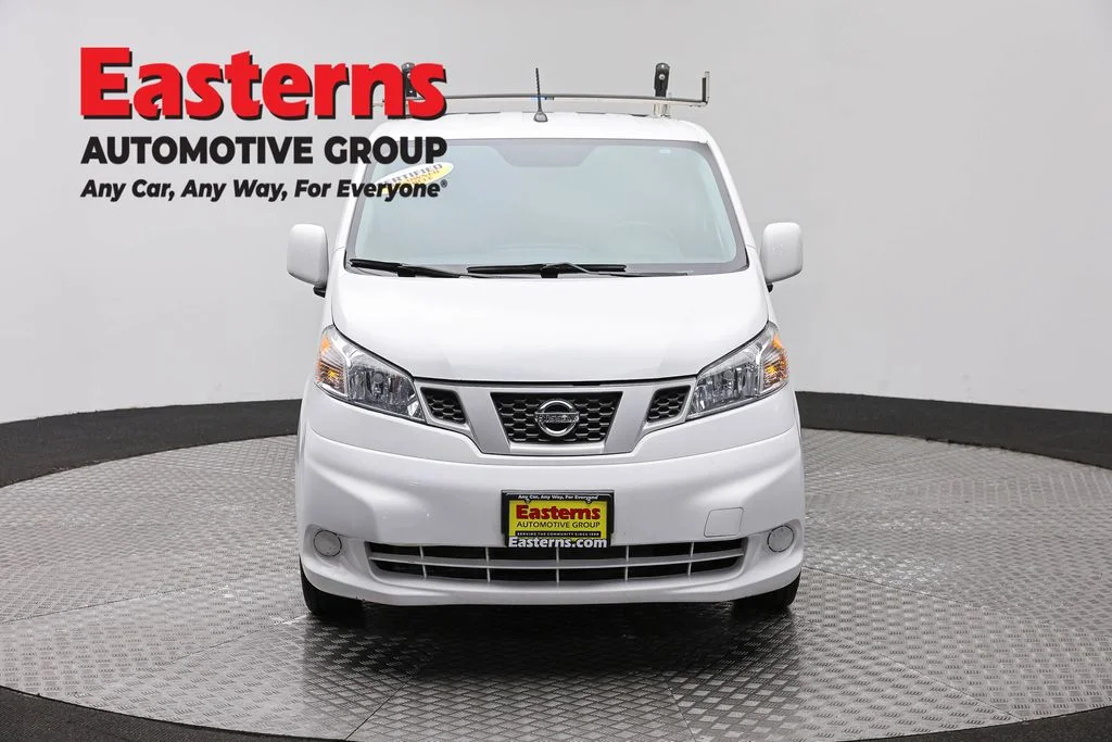 Used 2021 White Nissan SV image 2