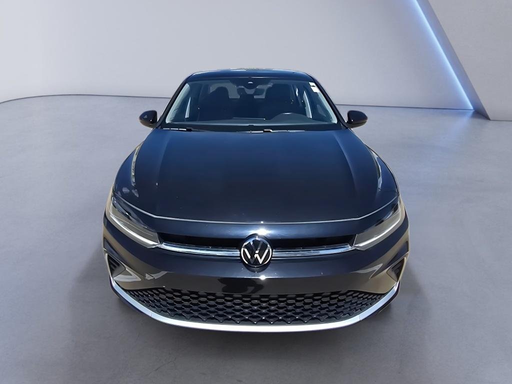 Used 2025 Deep Black Pearl Volkswagen SE image 8