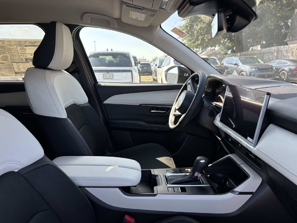 New 2026 Machine Gray Metallic Mazda 2.5 S Select AWD image 10