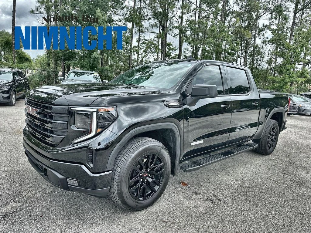 Certified Used 2025 Onyx Black GMC Elevation image 1