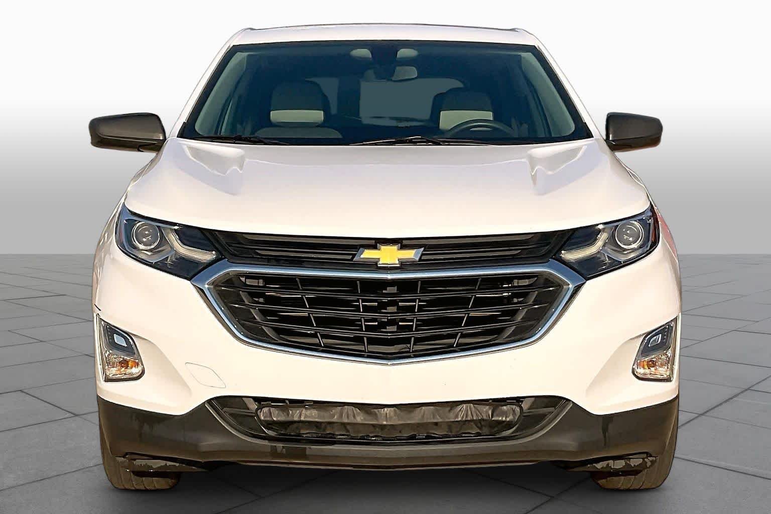 Used 2018 SUMMIT WHITE Chevrolet LS image 5