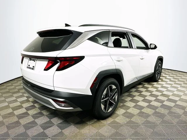 New 2026 White Hyundai SEL image 3