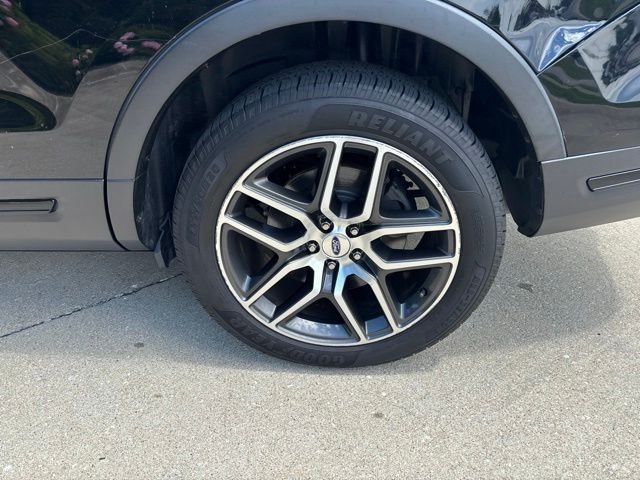 Used 2018 Black Ford Sport image 11
