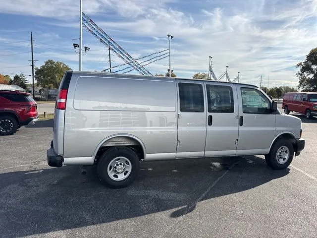 Used 2025 Silver Chevrolet Work Van image 14