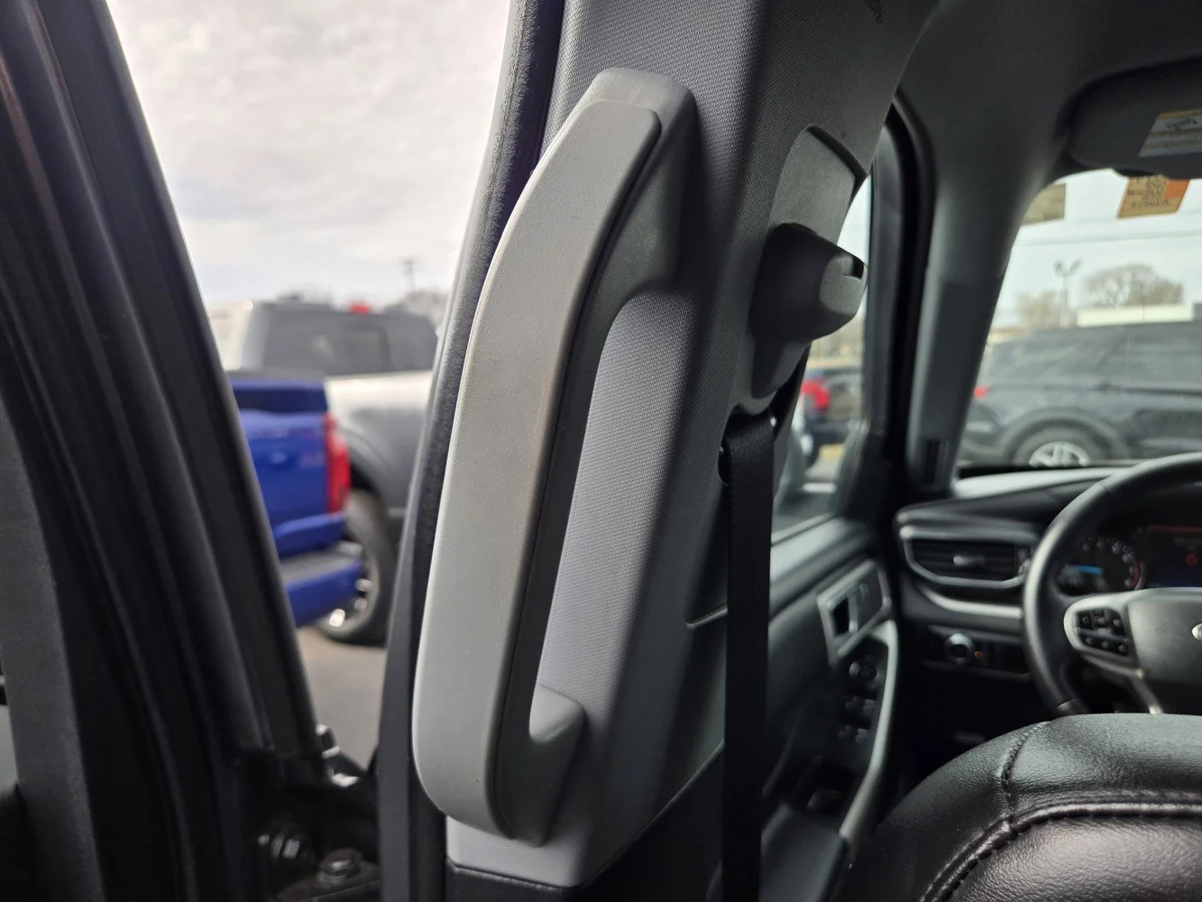 Used 2023  Ford XLT image 30