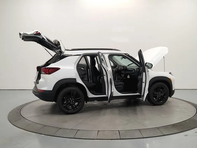 New 2026 White Chevrolet LT image 16