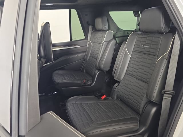 Used 2025 Crystal White Tricoat Cadillac Sport Platinum image 27