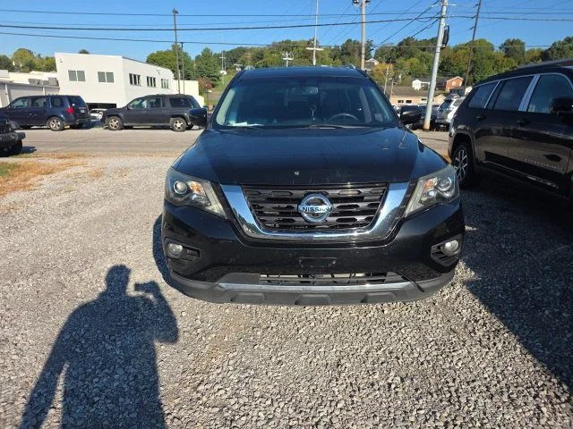 Used 2017 Black Nissan SL image 2