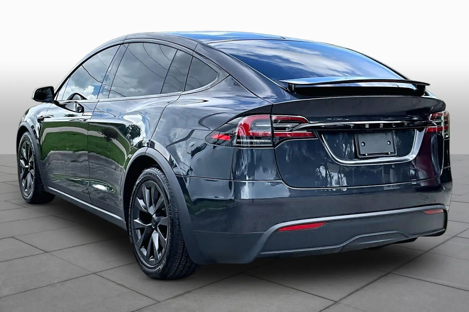 Used 2024 Stealth Grey Tesla  image 10