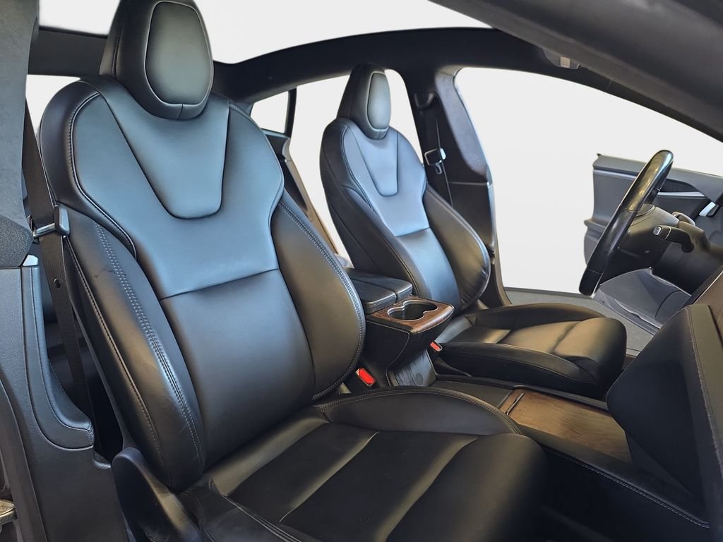 Used 2021  Tesla Long Range image 12