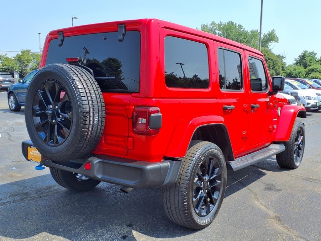 2022 Jeep Wrangler Unlimited Sahara 4xe photo 3