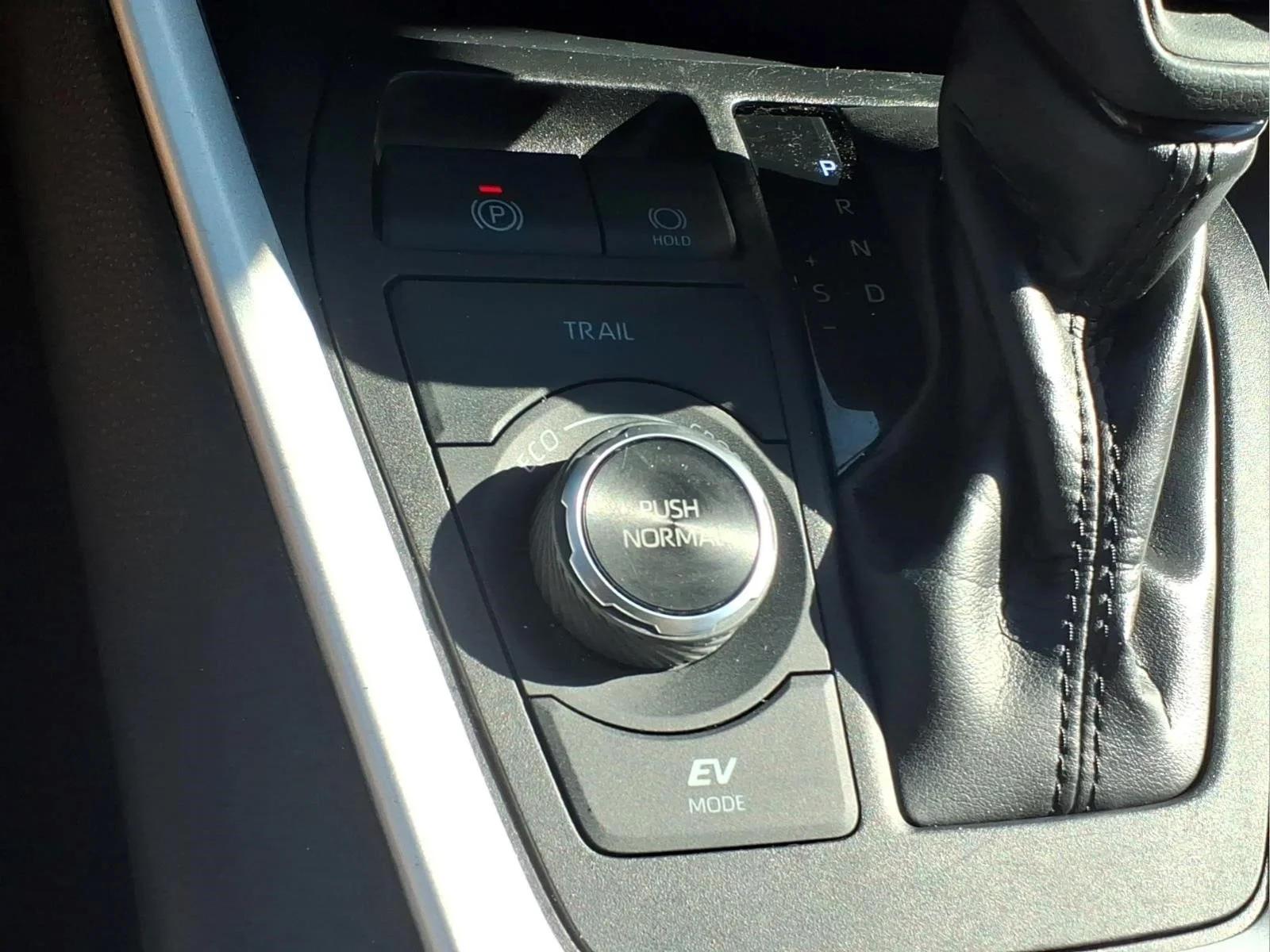 Certified Used 2025 Silver Toyota XLE image 17